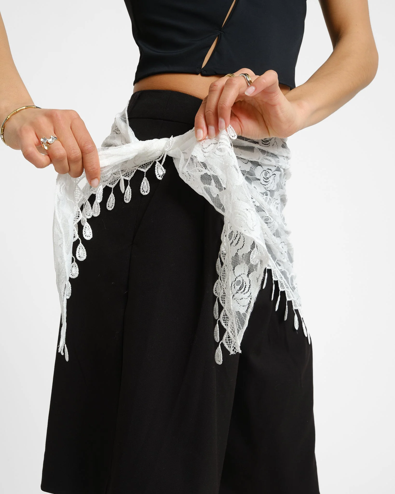 Aware Bara Lace Scarf Snow White - Image 3