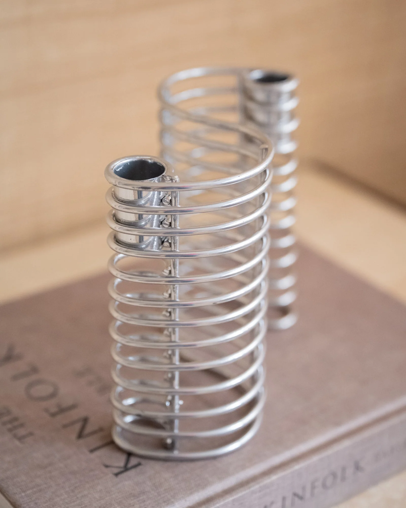 Bloomingville Candle Holder Wavela Chrome - Image 6