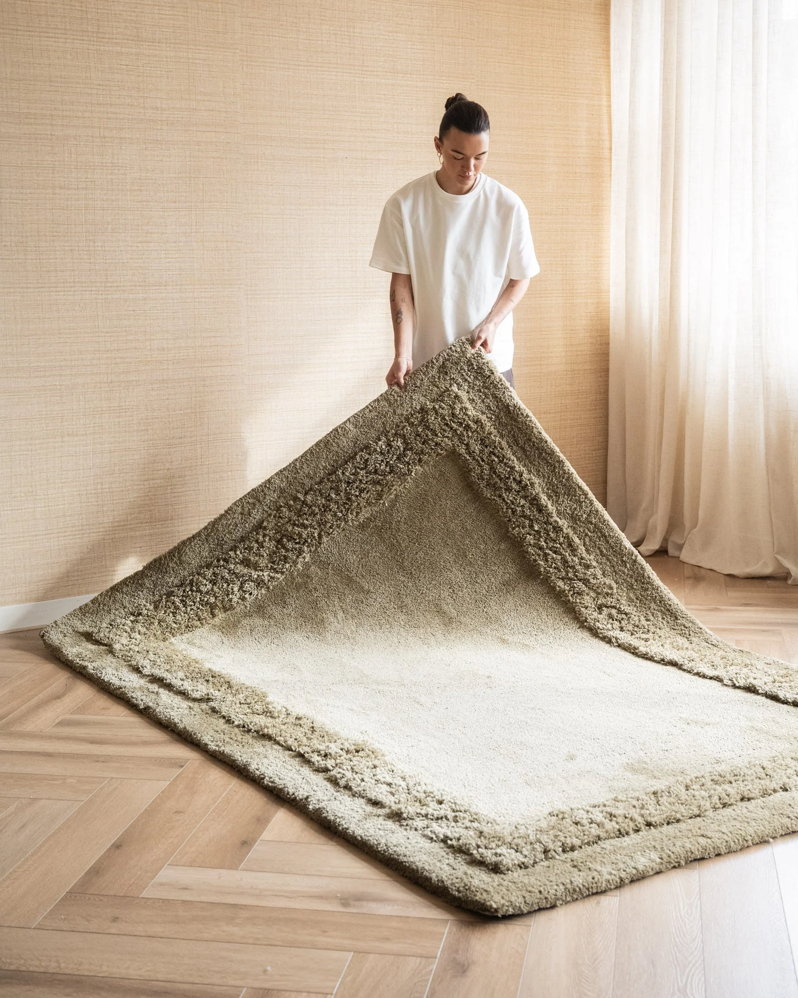 Hand-Tufted Rug Tura Olive Green - Image 3