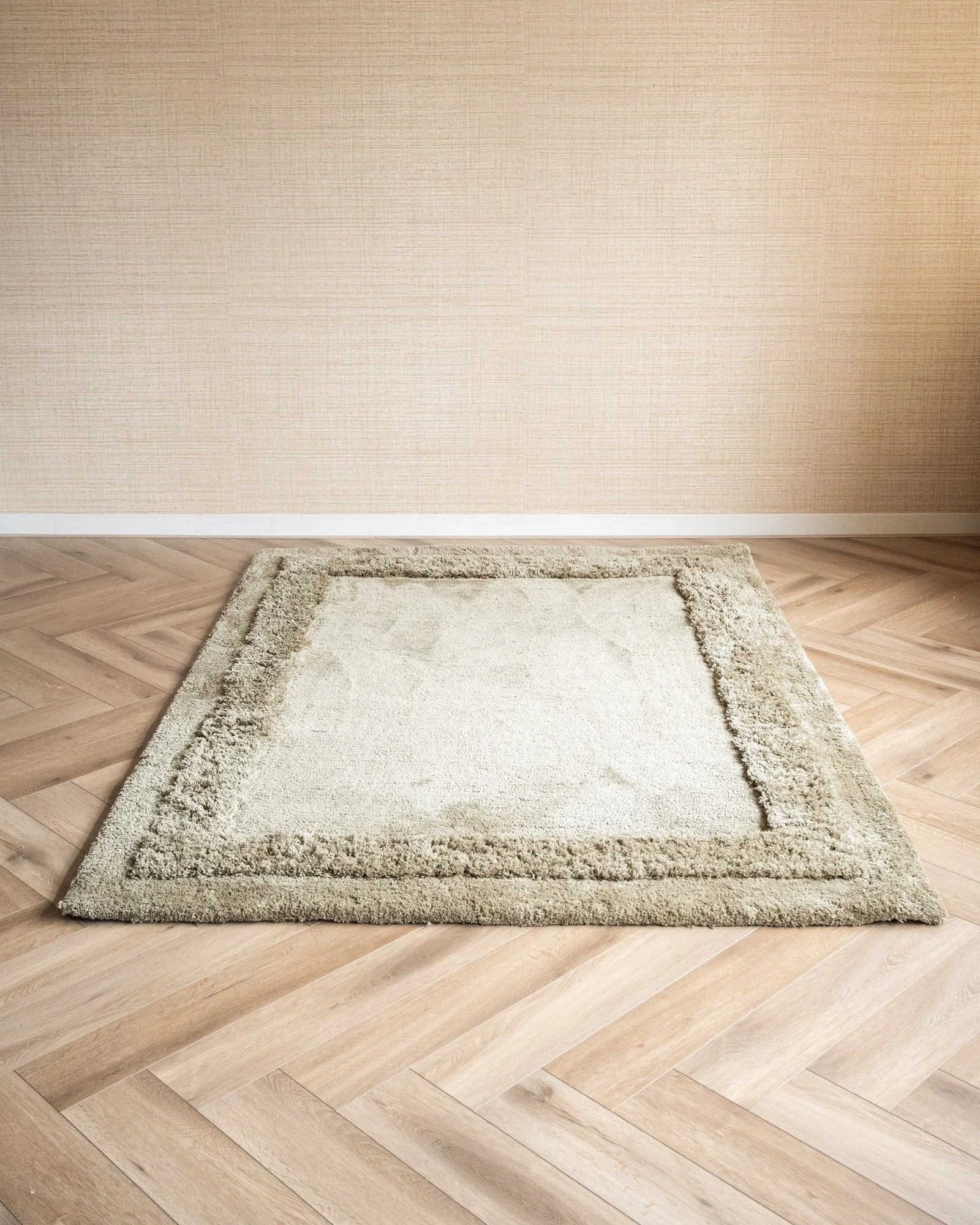 Hand-Tufted Rug Tura Olive Green - Image 8