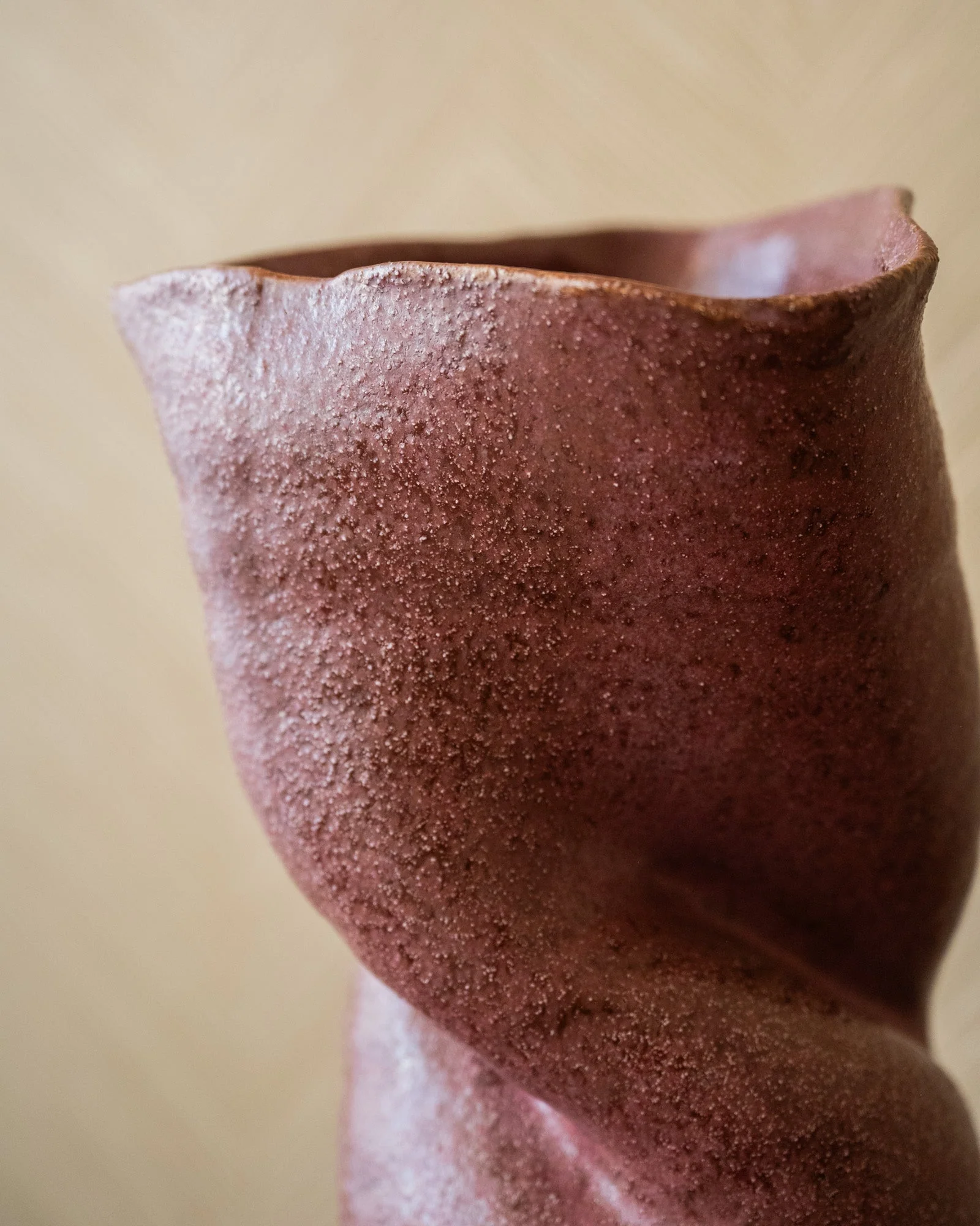 Deco Vase Songa Burgundy - Image 4