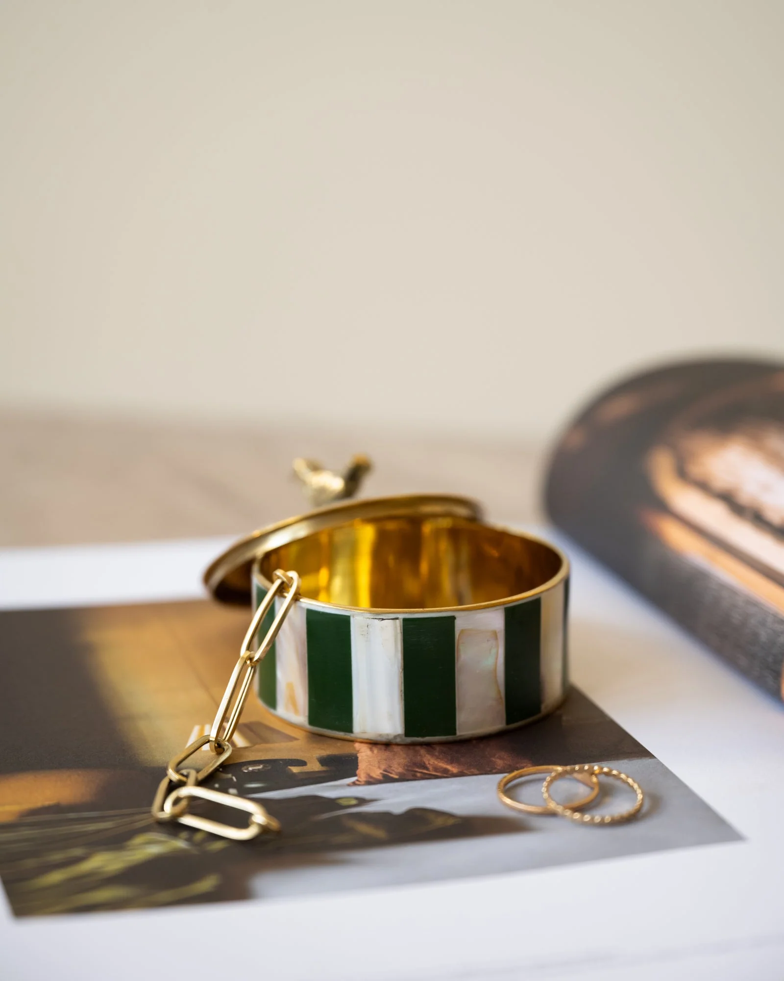 Handmade Circus Box Lola Pine - Image 4
