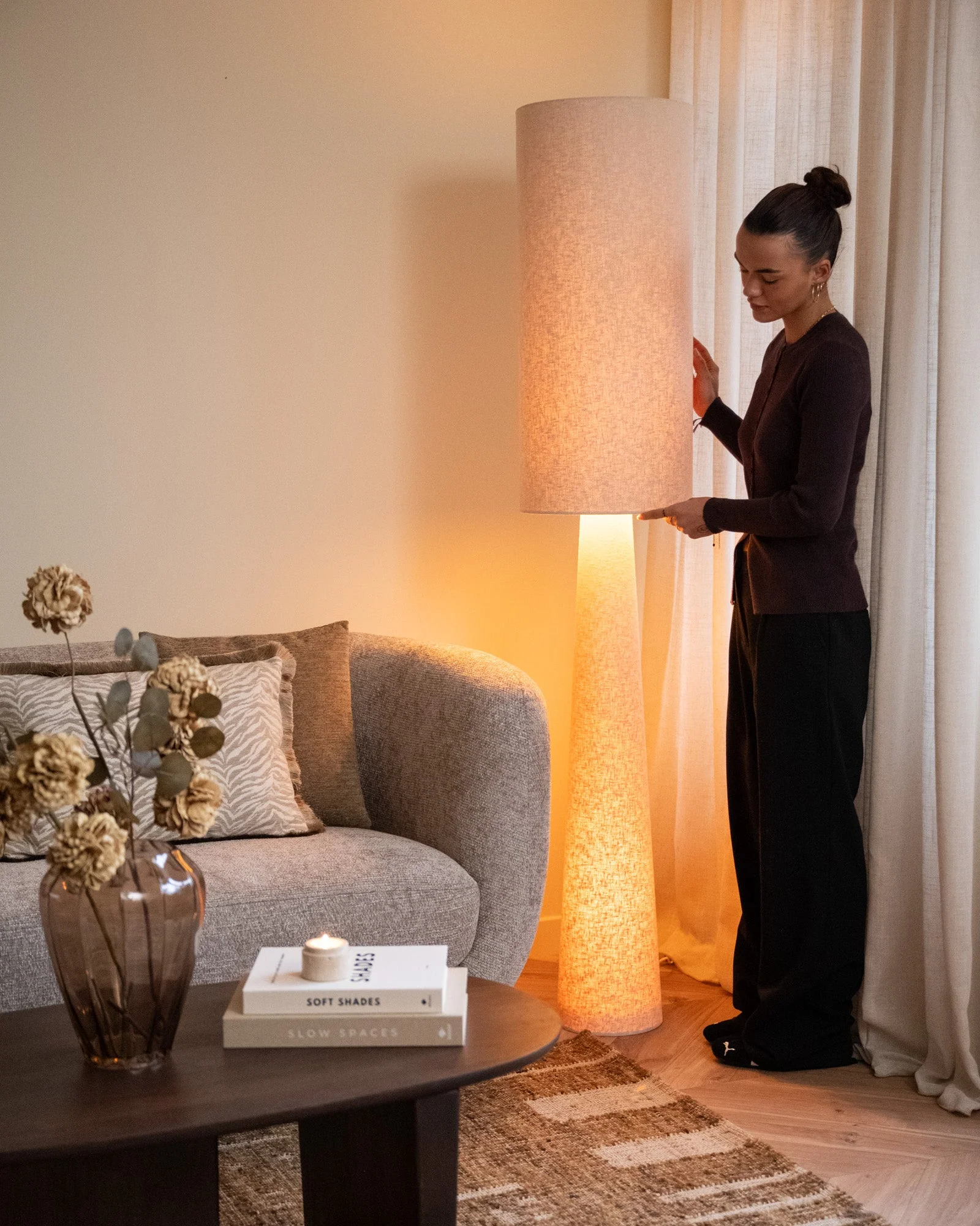 Large Floor Lamp Loft Bouclé Beige - Image 2