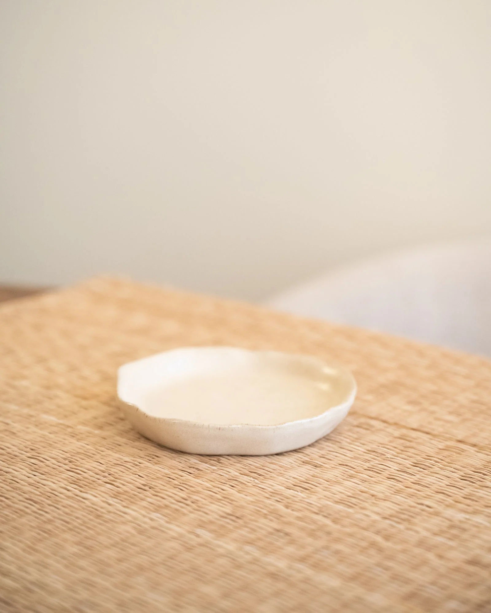 Small Plate Eva Ceramic - Image 8