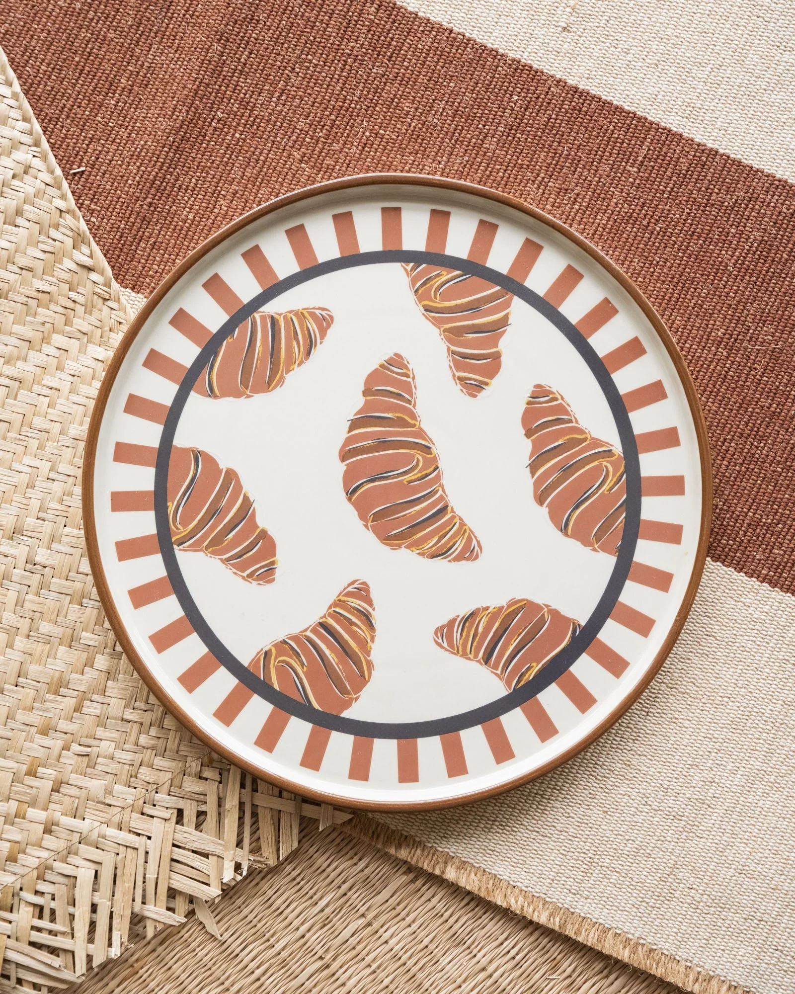 Large Plate Croissant