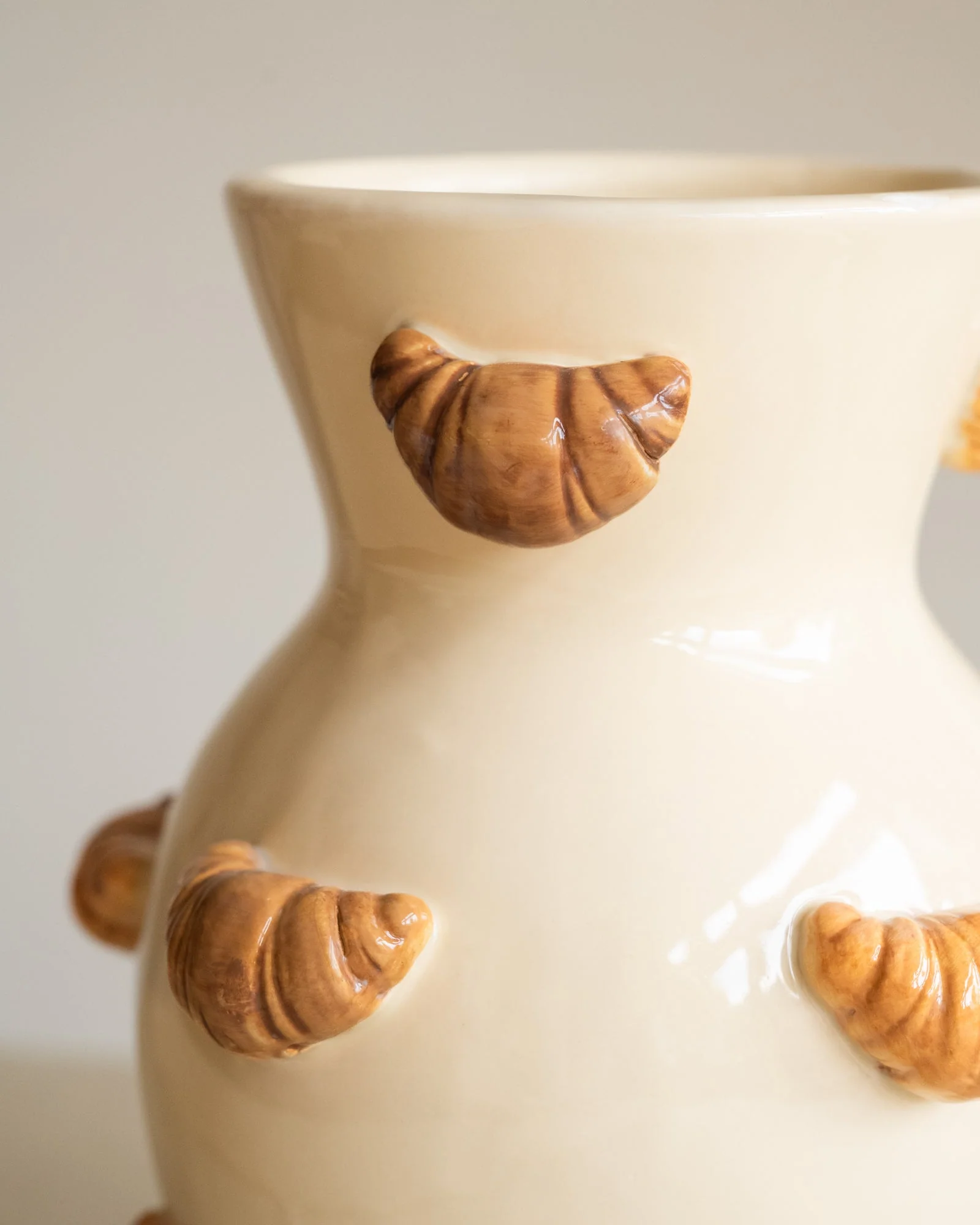 Deco Vase Croissant Dolomite - Image 3