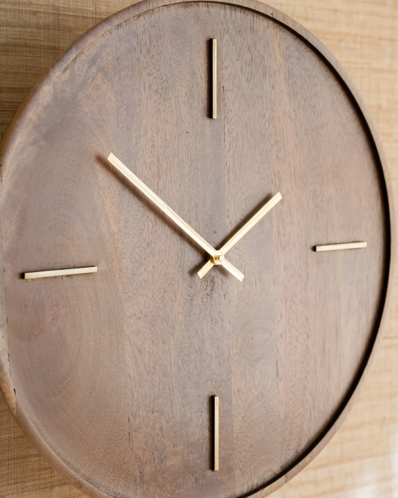 Large Wall Clock Veti Mango Wood - Image 3