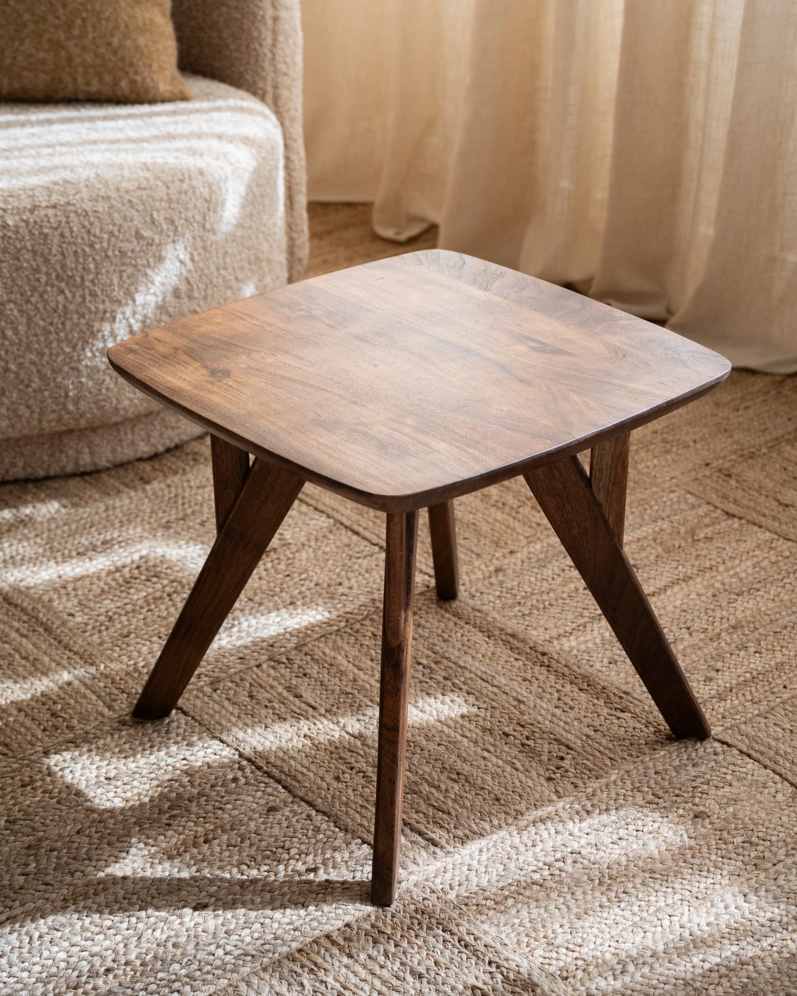 Side Table Quenza Acacia - Image 7