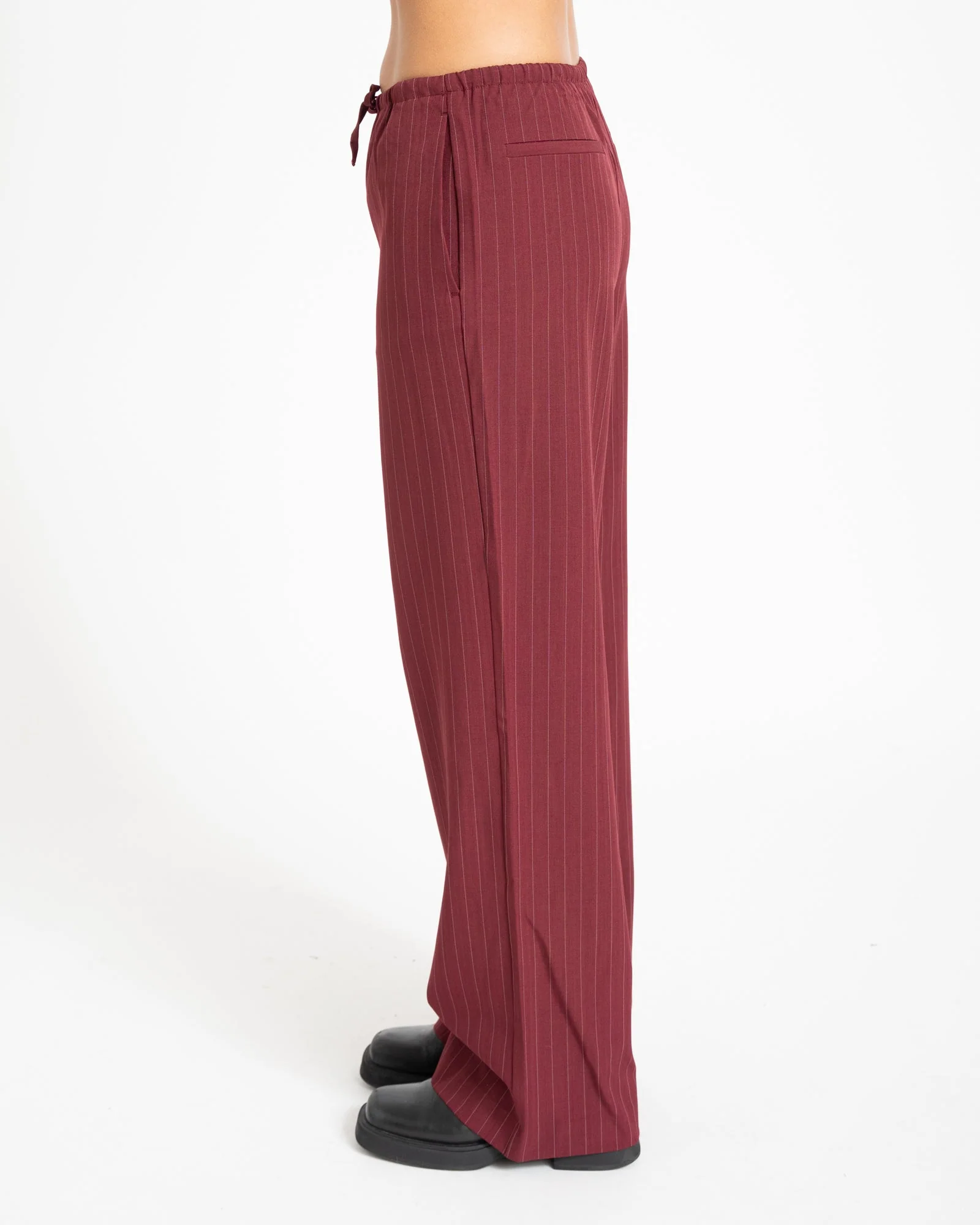 Sarah String Pants Windsor Wine - Image 3