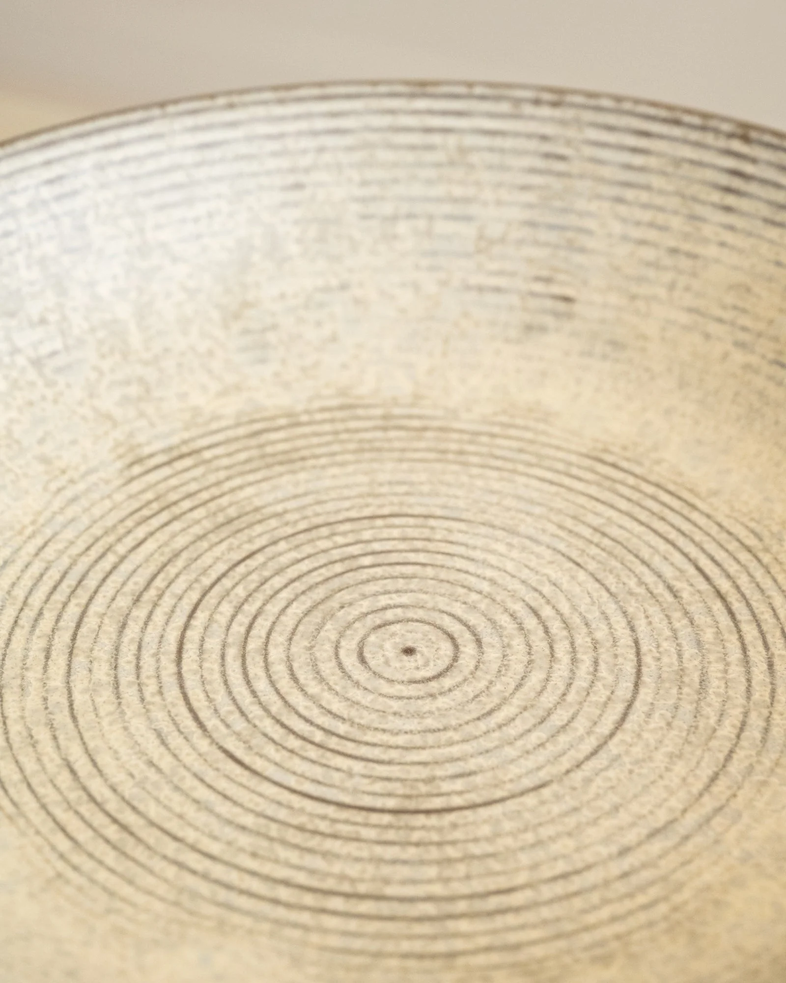 Handmade Japanese Deep Dinner Plate Gold Sand - Image 5