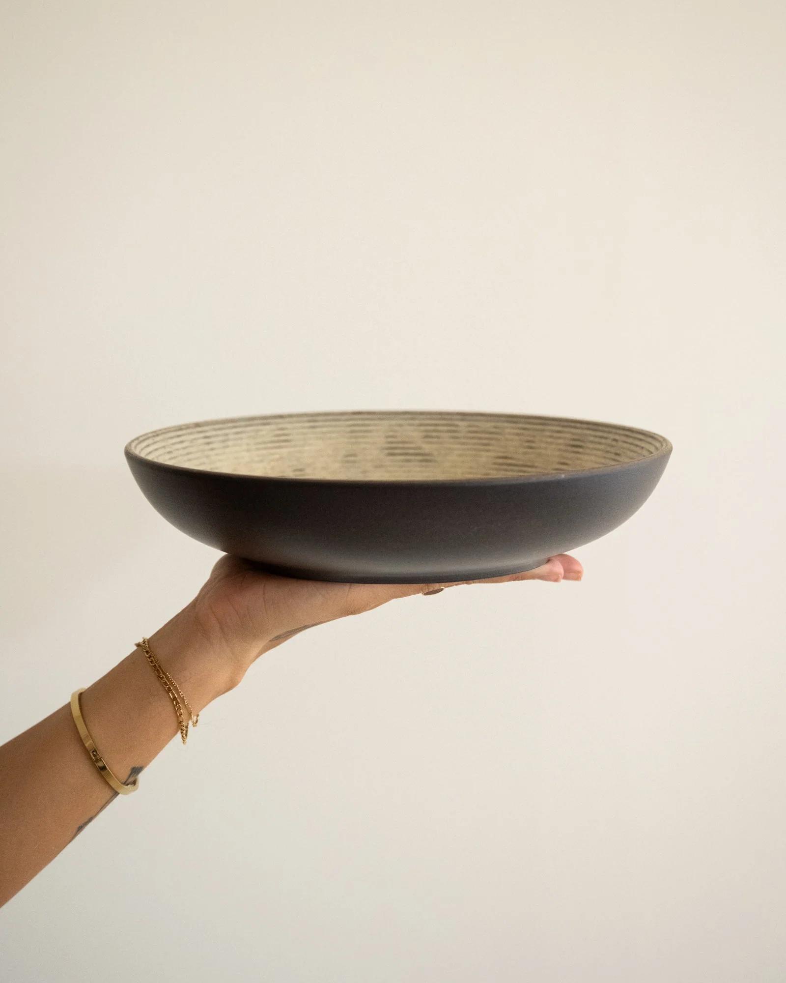 Handmade Japanese Deep Dinner Plate Gold Sand - Image 8