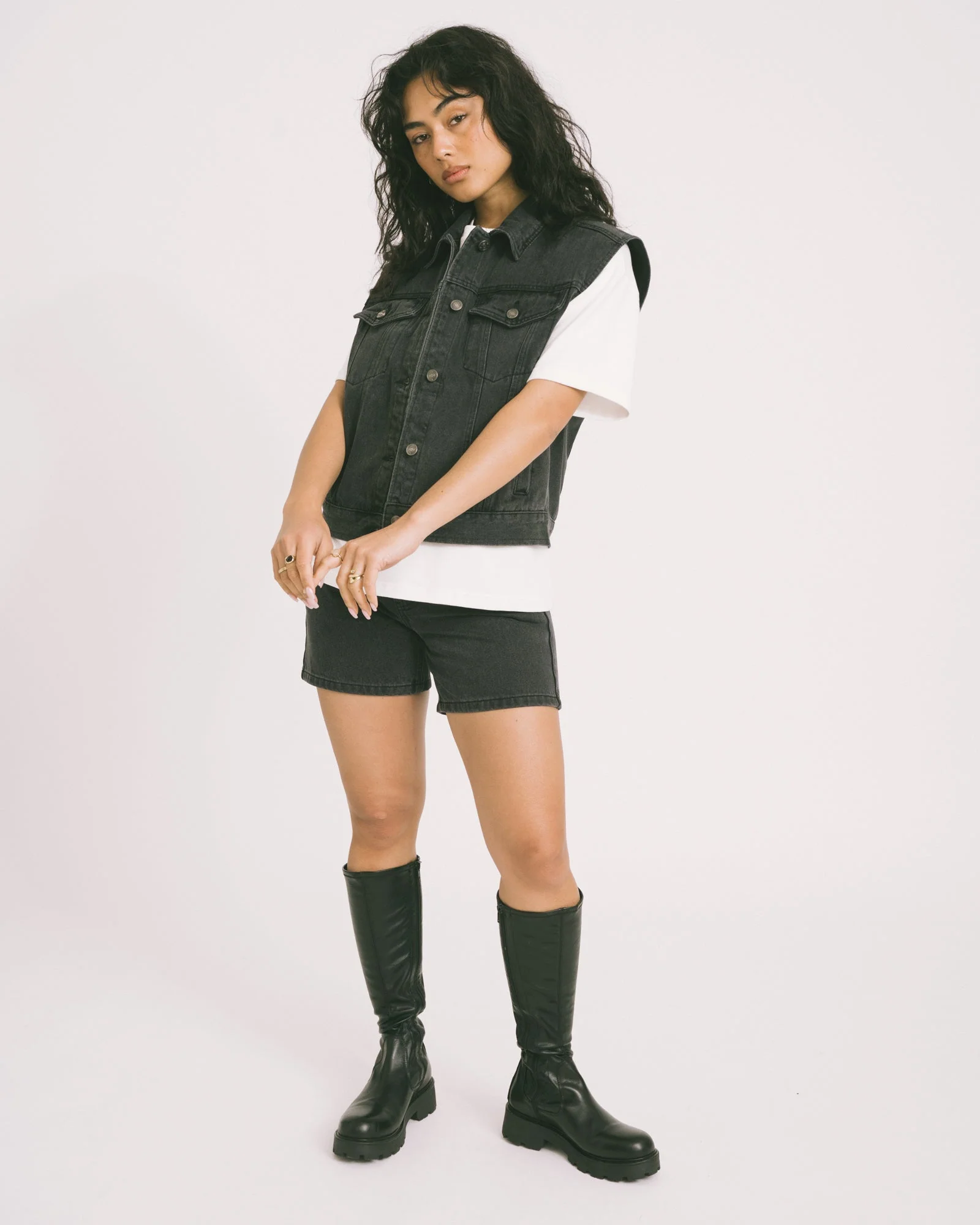 TILTIL Mirte Gilet Oversized Washed Grey - Image 3