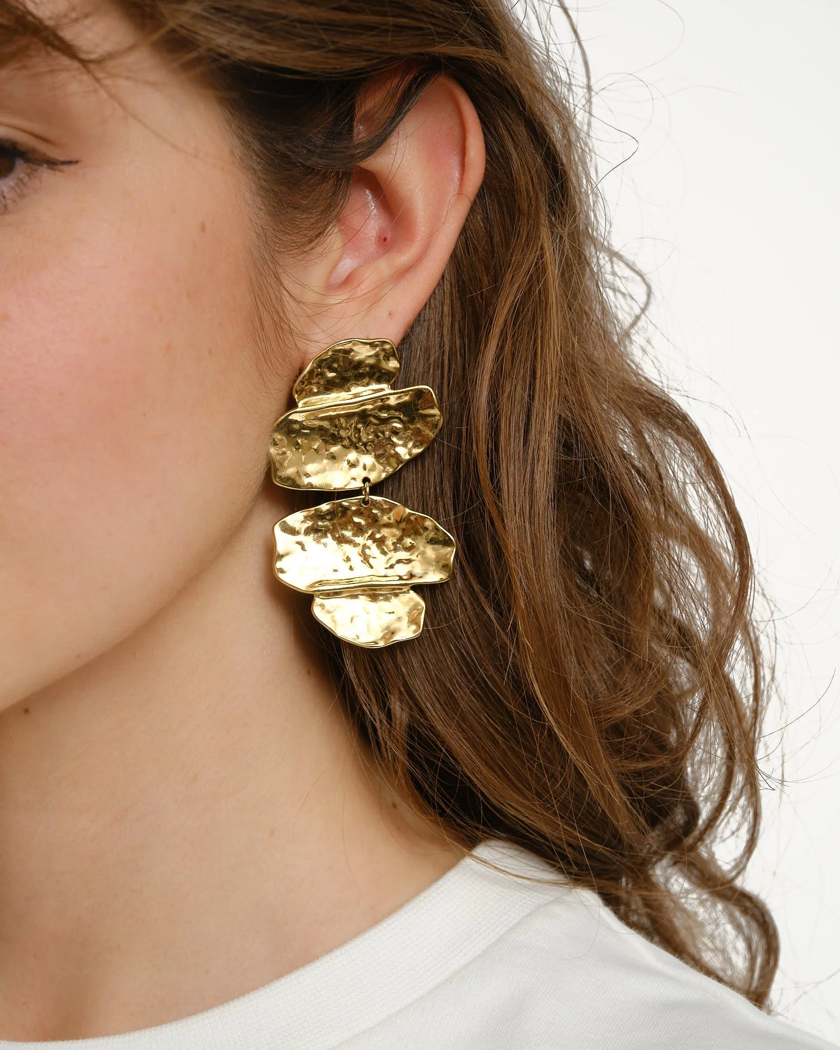 TILTIL Earrings Hammered Statement Gold - Image 3