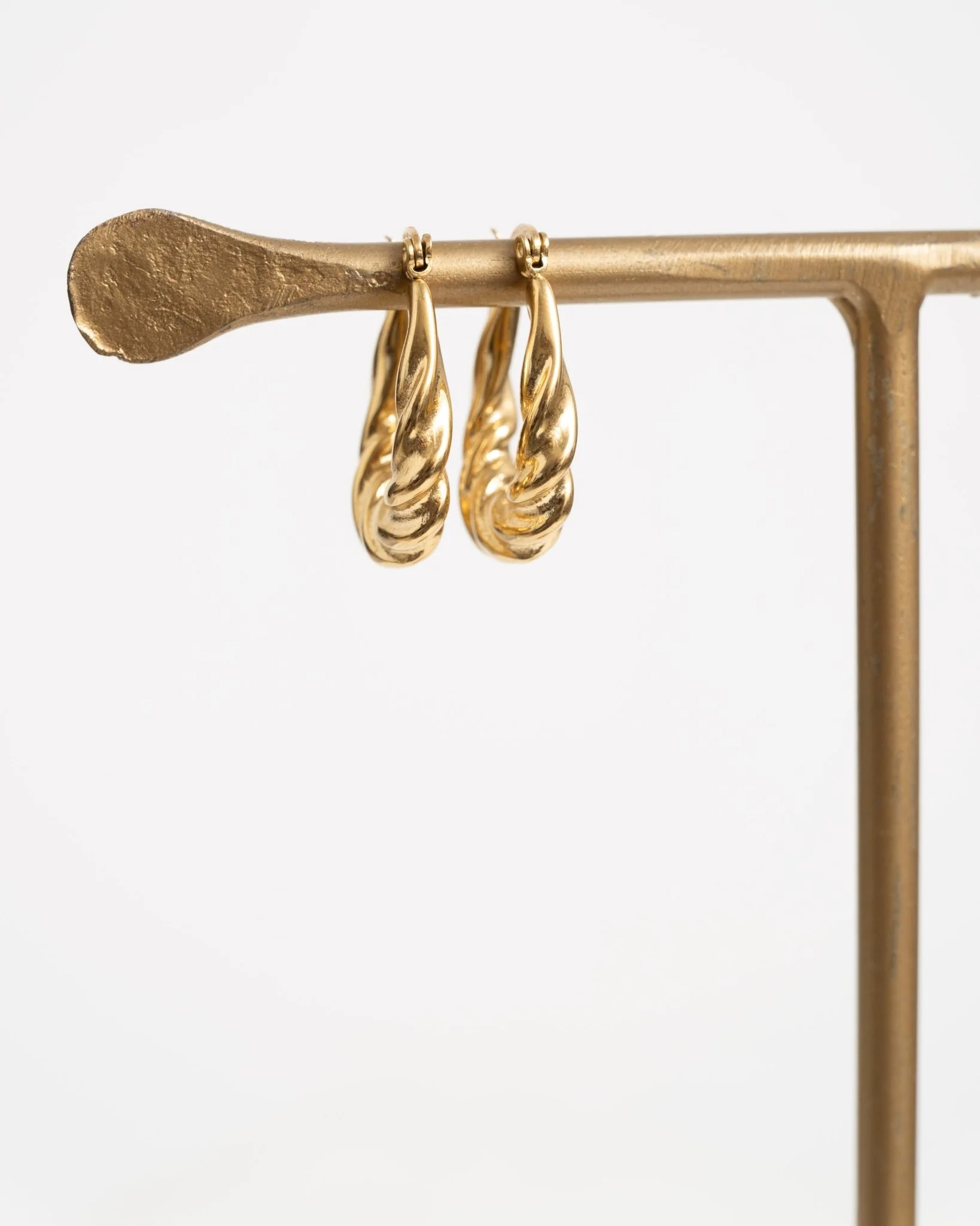 TILTIL Set of 2 Earrings Matty Twisted Gold