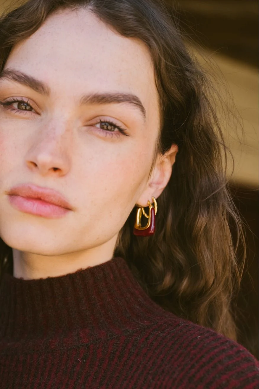 TILTIL Set of 2 Hoops Torty Burgundy Gold - Image 3