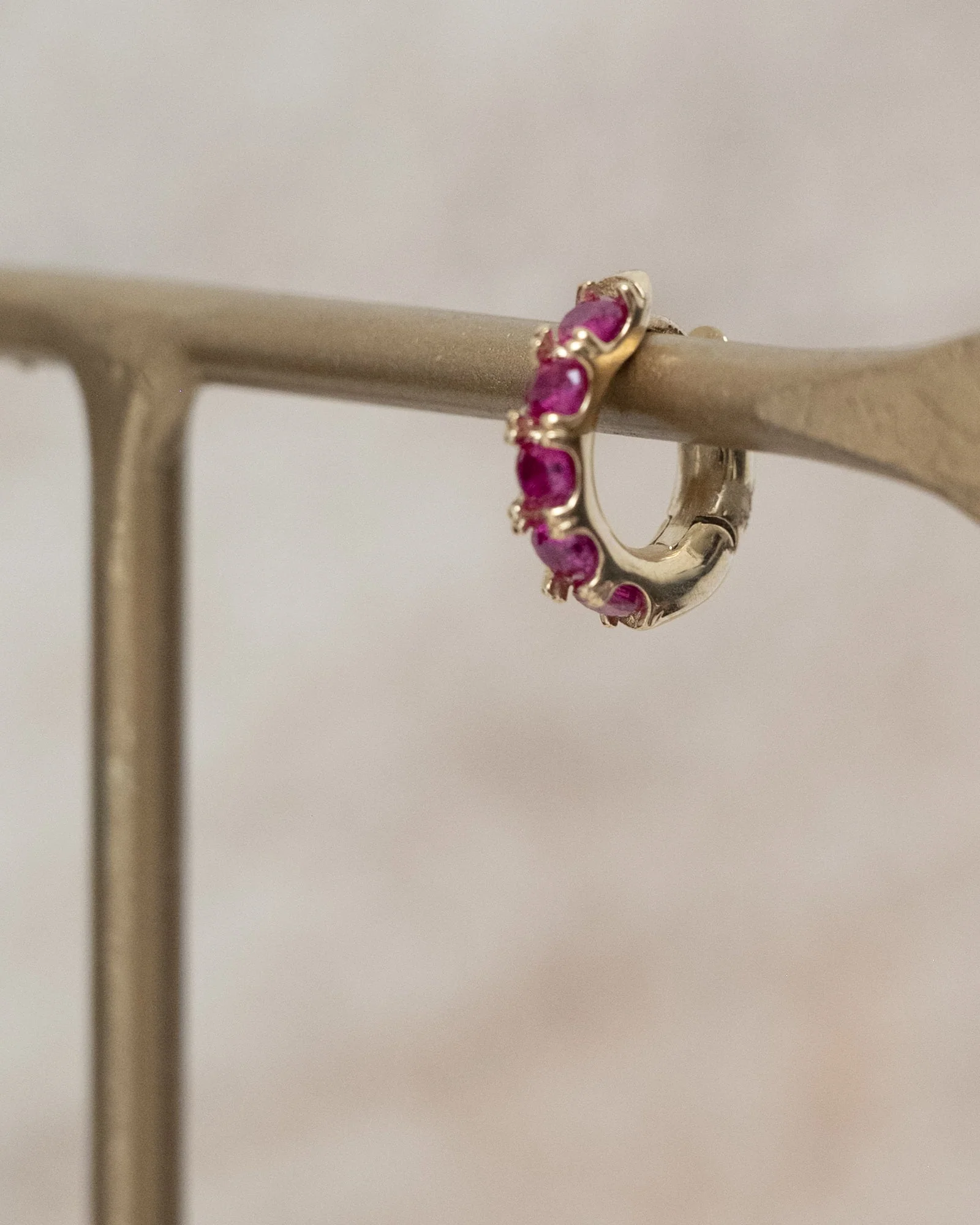 TILTIL Set of 2 Hoop Goldplated Jade Pink - Image 3