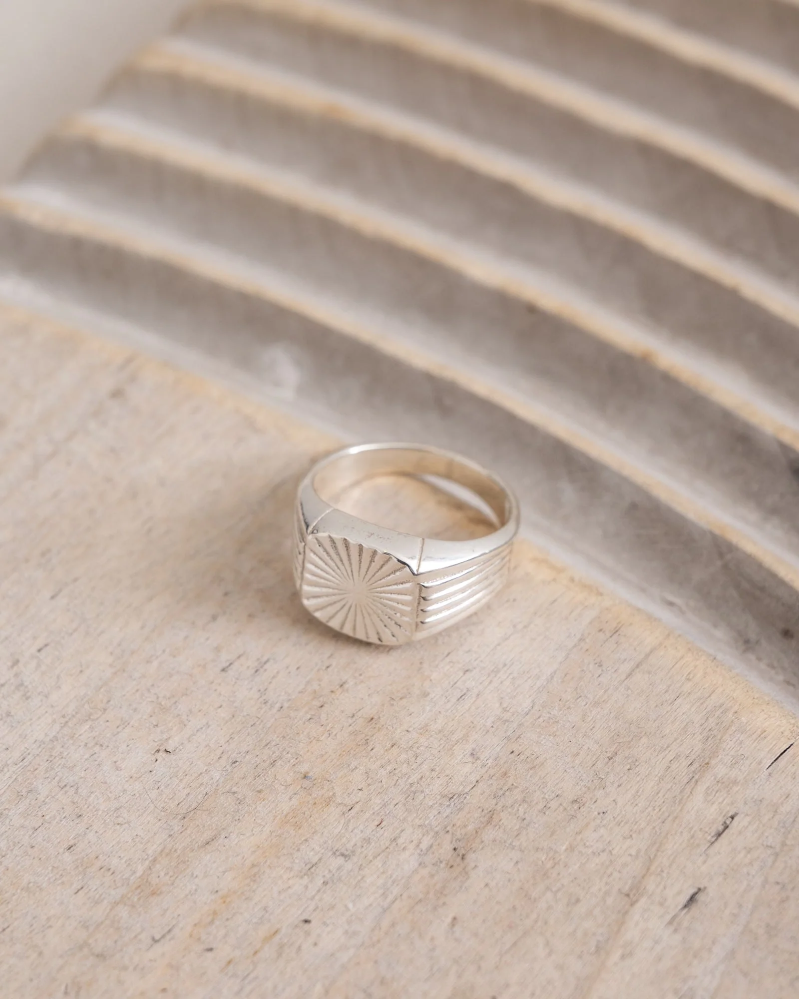 TILTIL Ring Silver Big Signet - Image 3