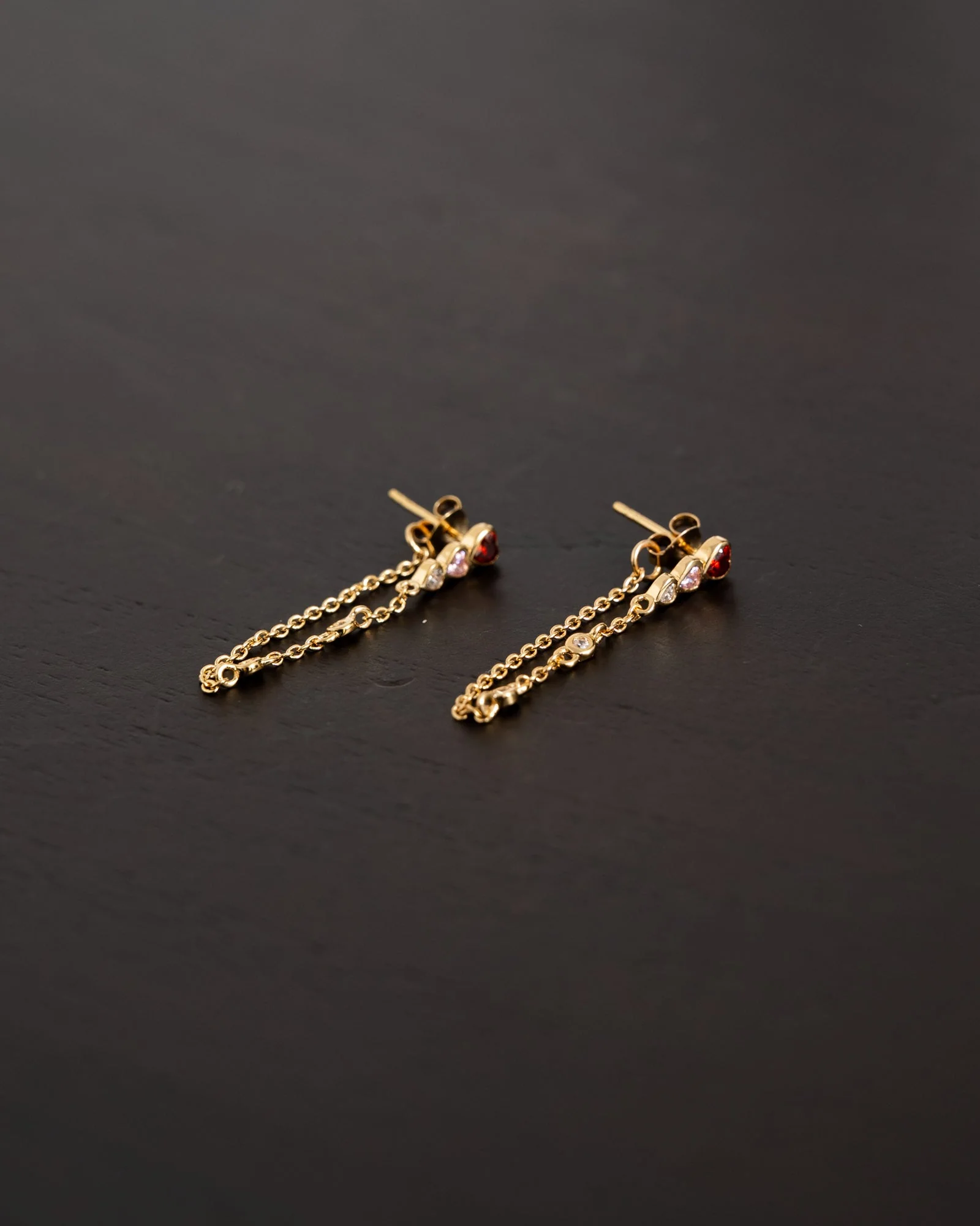 SET OF 2 Multi Heart Chain Earring Gold - Image 3